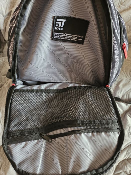 Шкільний портфель