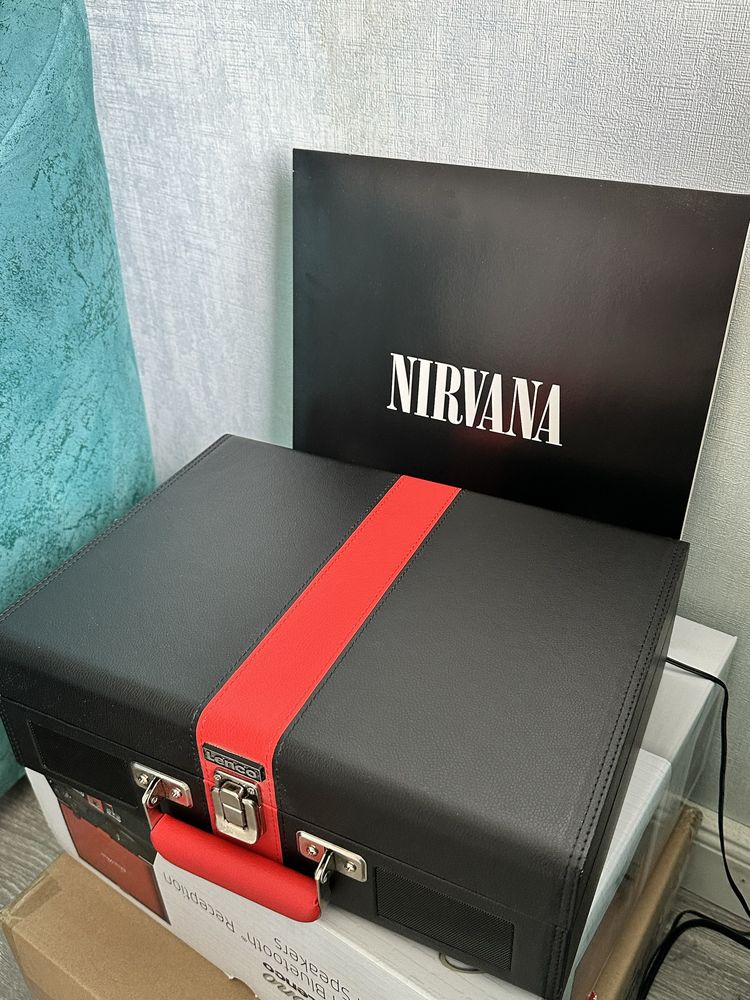 Програвач вінілових дисків Lenco TT-110 + платівка Nirvana