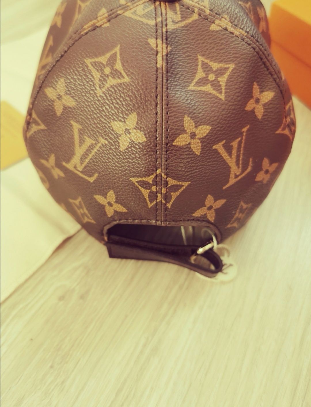 Czapka Louis Vuitton LV pasek