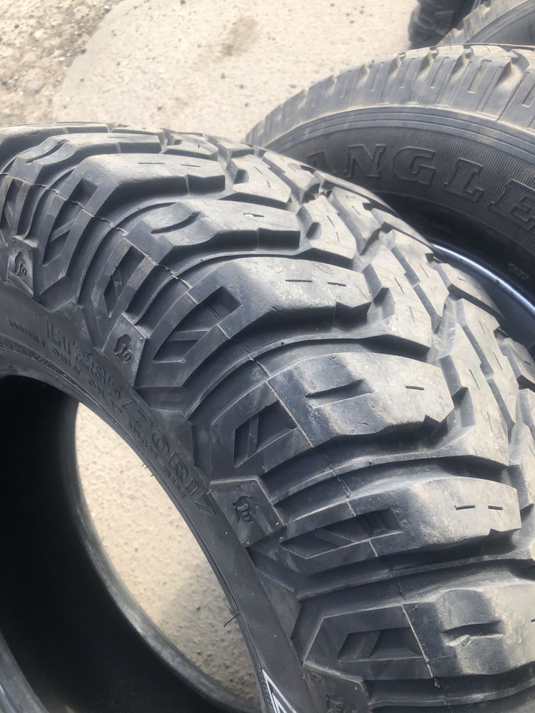 Продам резину 285/70R17