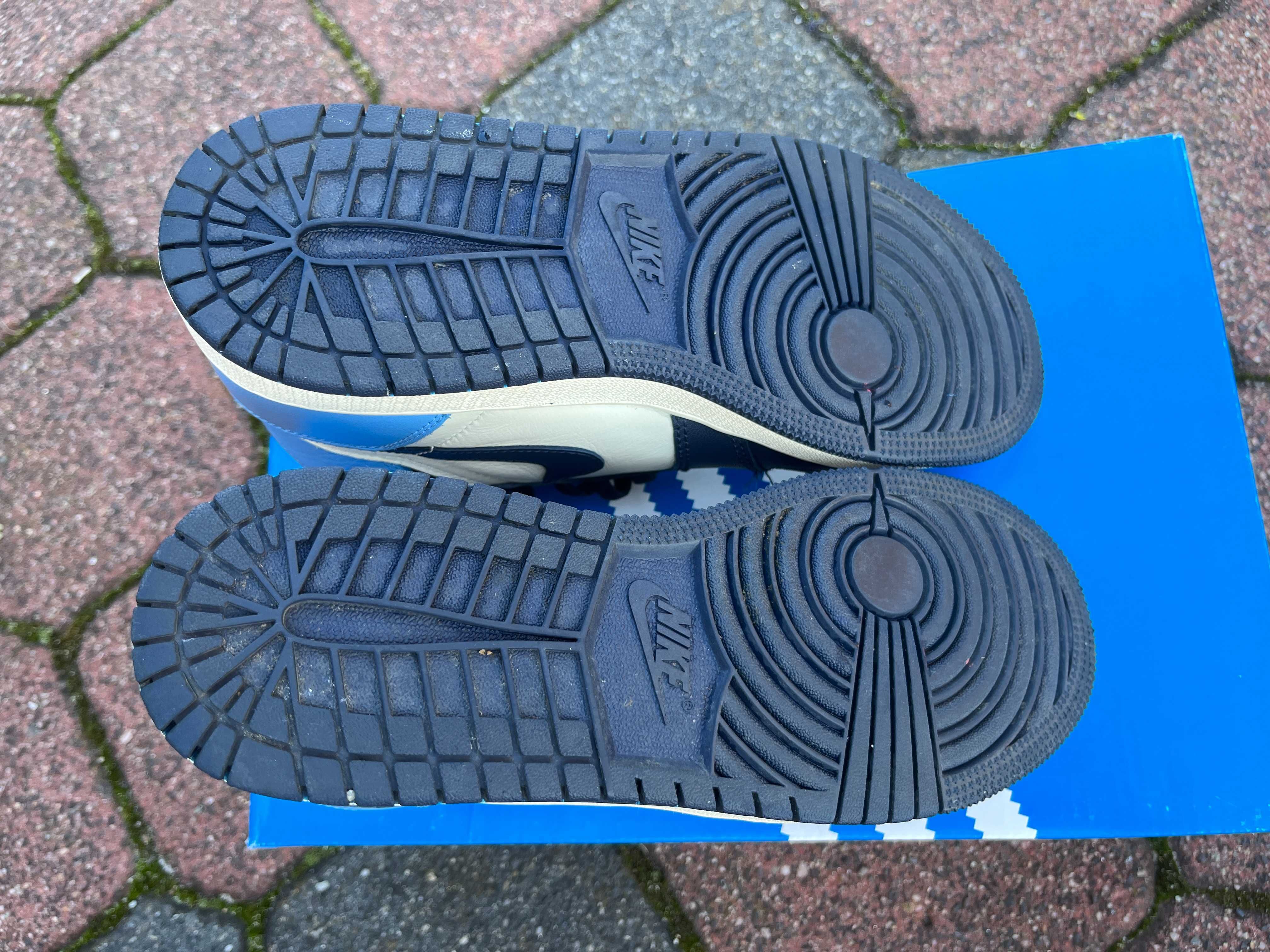 Buty Air Jordan 1 Obsidian