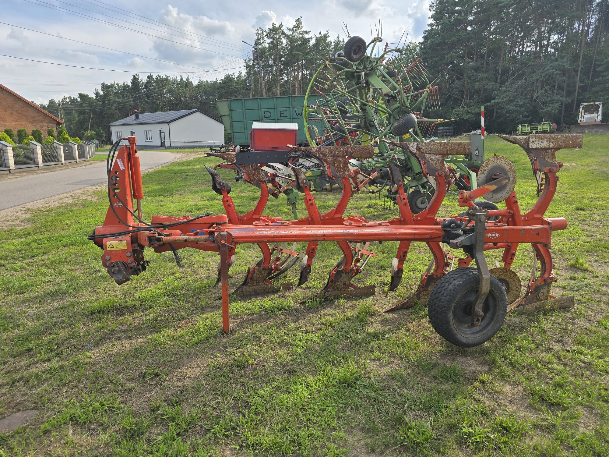 Pług obrotowy Kuhn Multi Master 121 non stop imp Niemcy Lemken