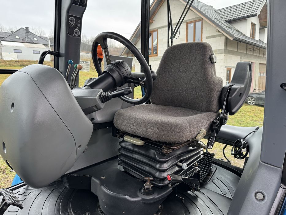 New Holland TV140