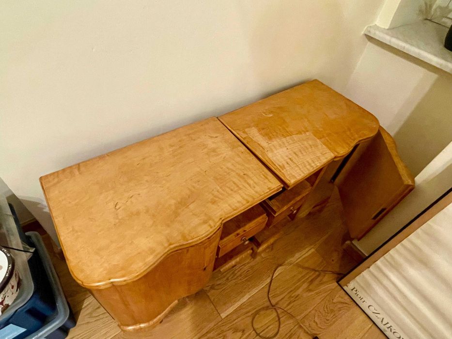 Piękna sypialnia art deco - łóżko, materac, szafki nocne, toaletka