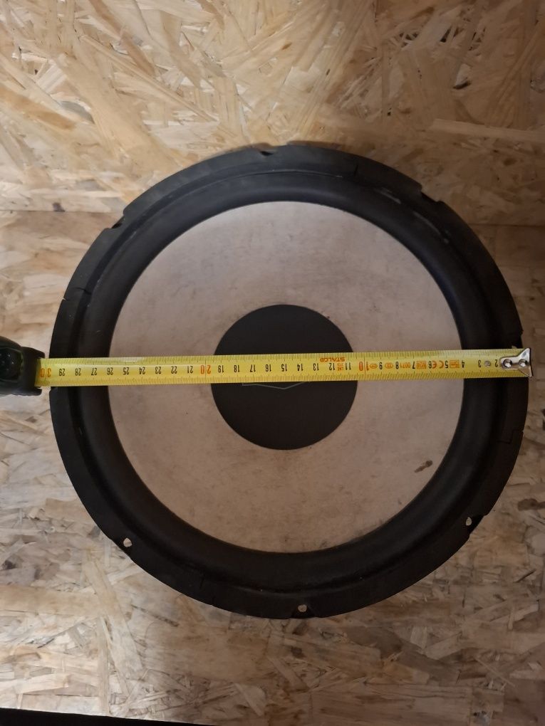 Głośnik niskotonowy STEALTH 30 cm do mocnego wzmacniacza