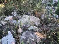 Pedra e Terra de desaterro de lote em Requião VNF