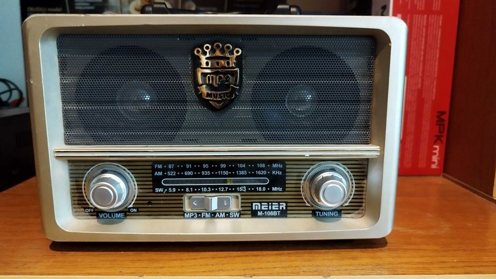 Radio Retro MEIER M-108BT