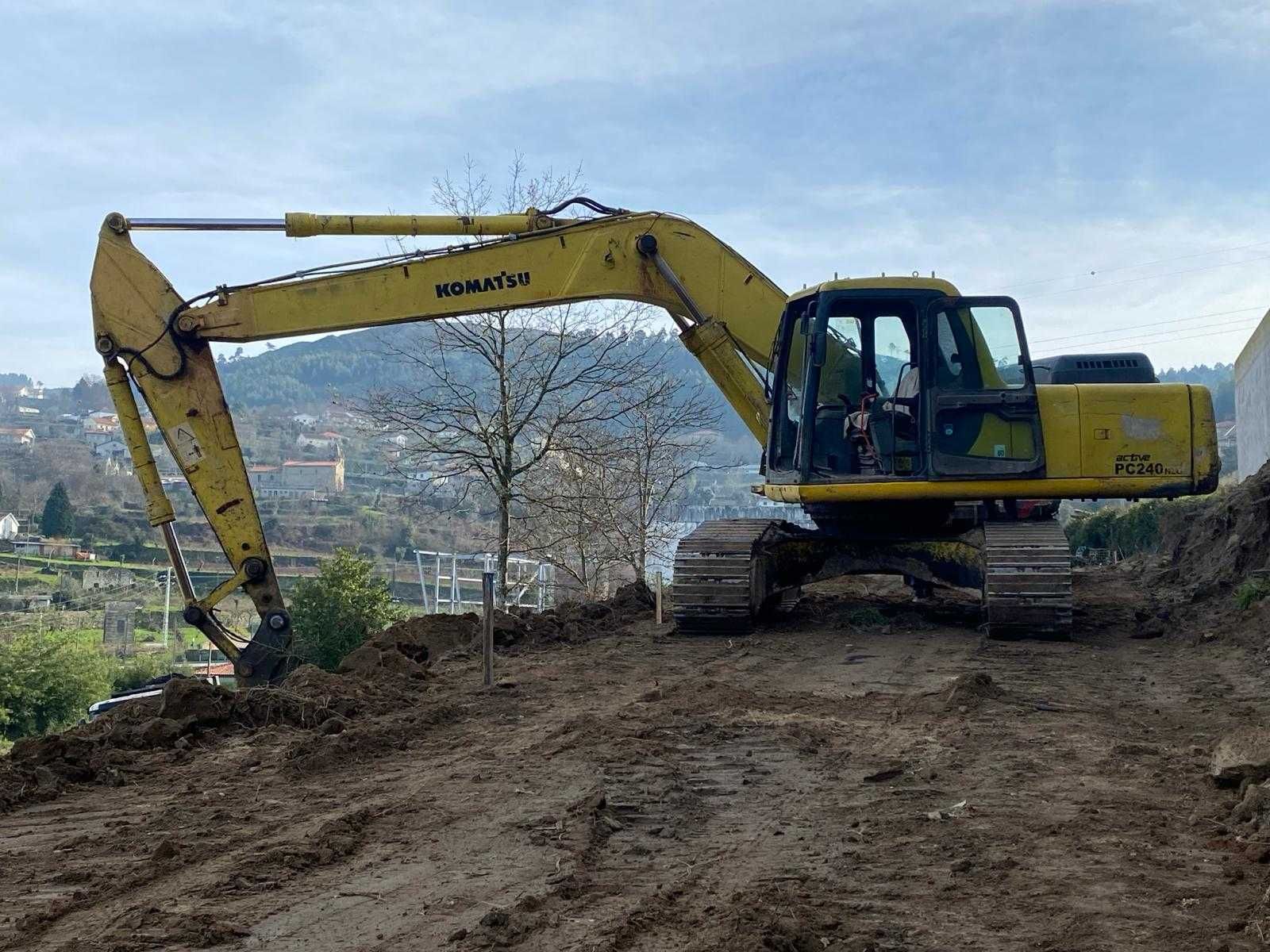 Giratória KOMATSU PC 240 Active