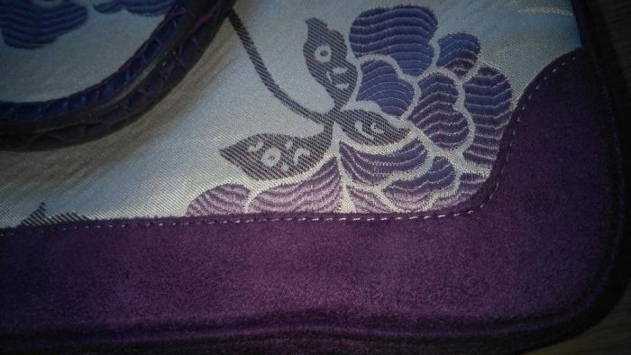 Efektowna torebka / kuferek wyszywane kwiaty nowa