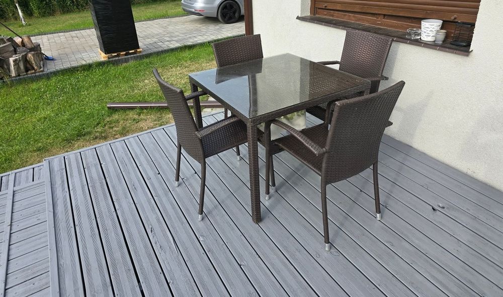 Stół ogrodowy +4 krzesła