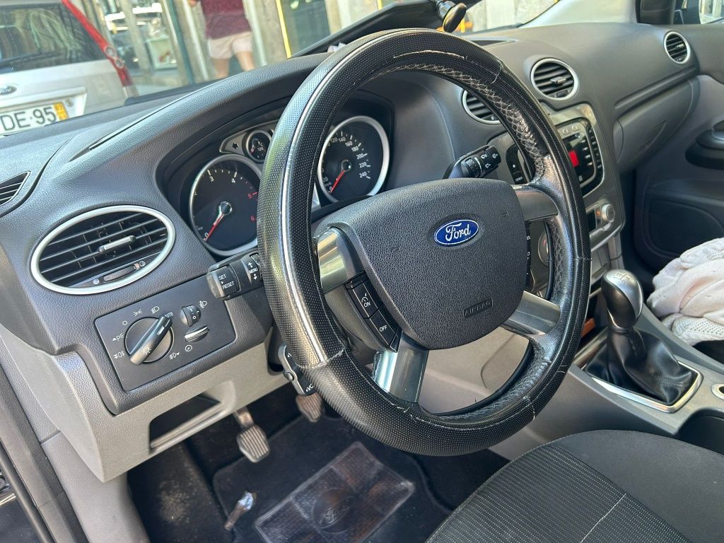 Ford Focus Titanium 1.6 Diesel Nacional