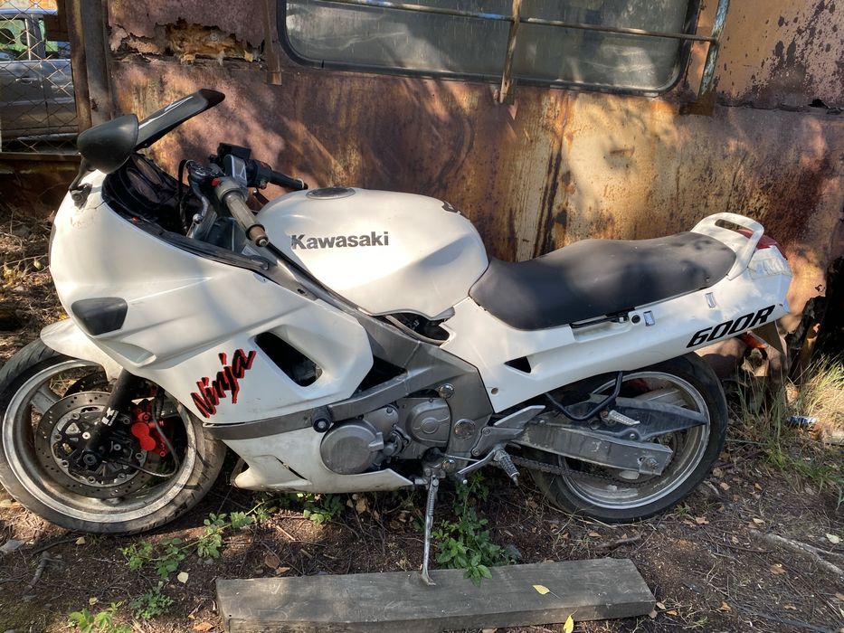 Кавасакі ззр 600