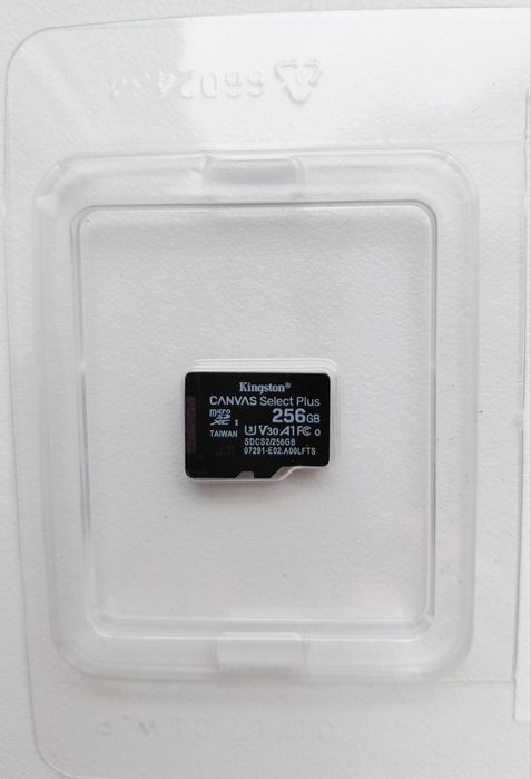 Карта пам'яті Kingston 256 GB microSD