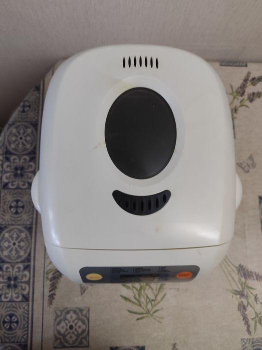 Хлібопічка Binаtone