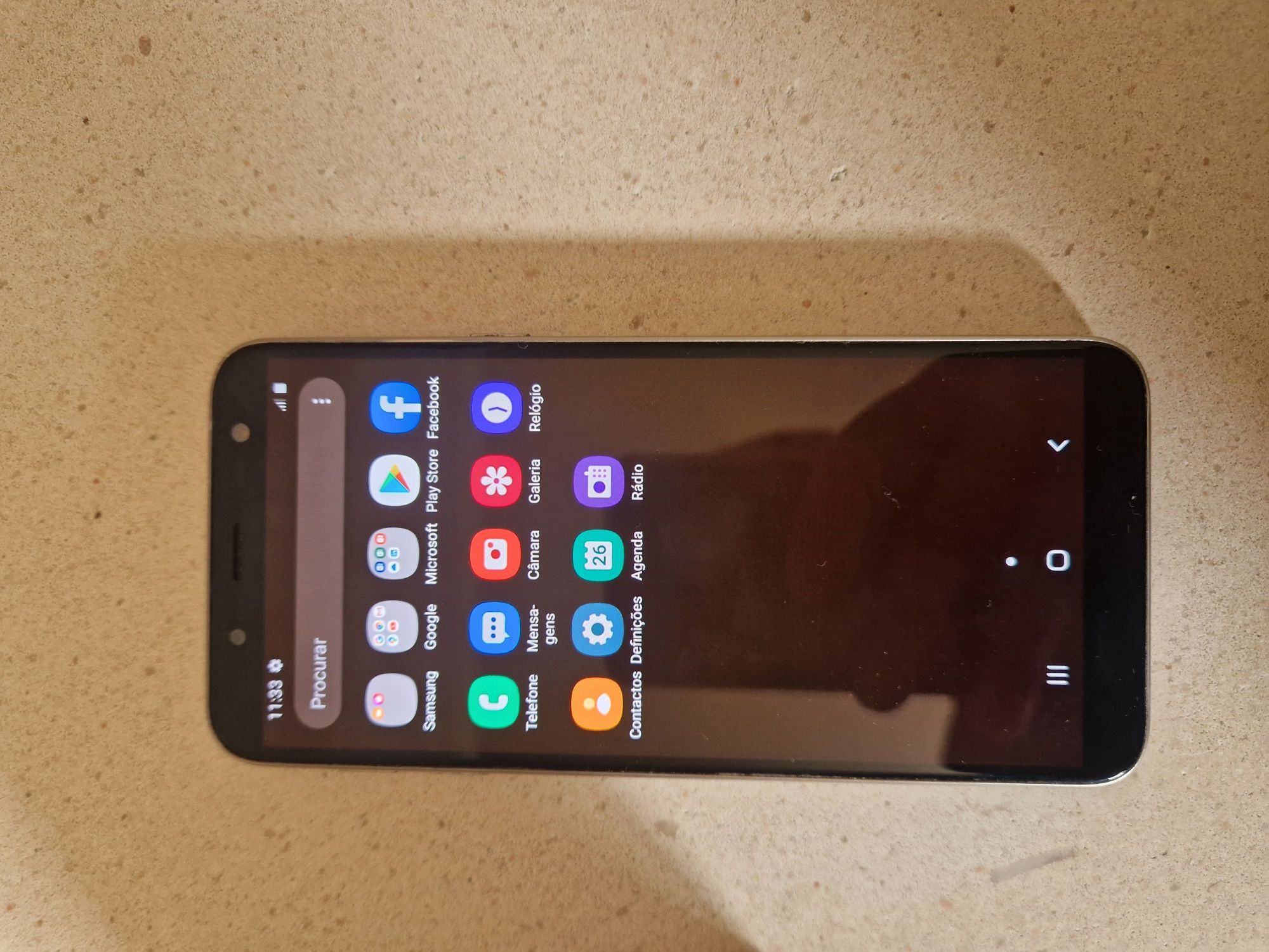 Telemóvel J6 Samsung