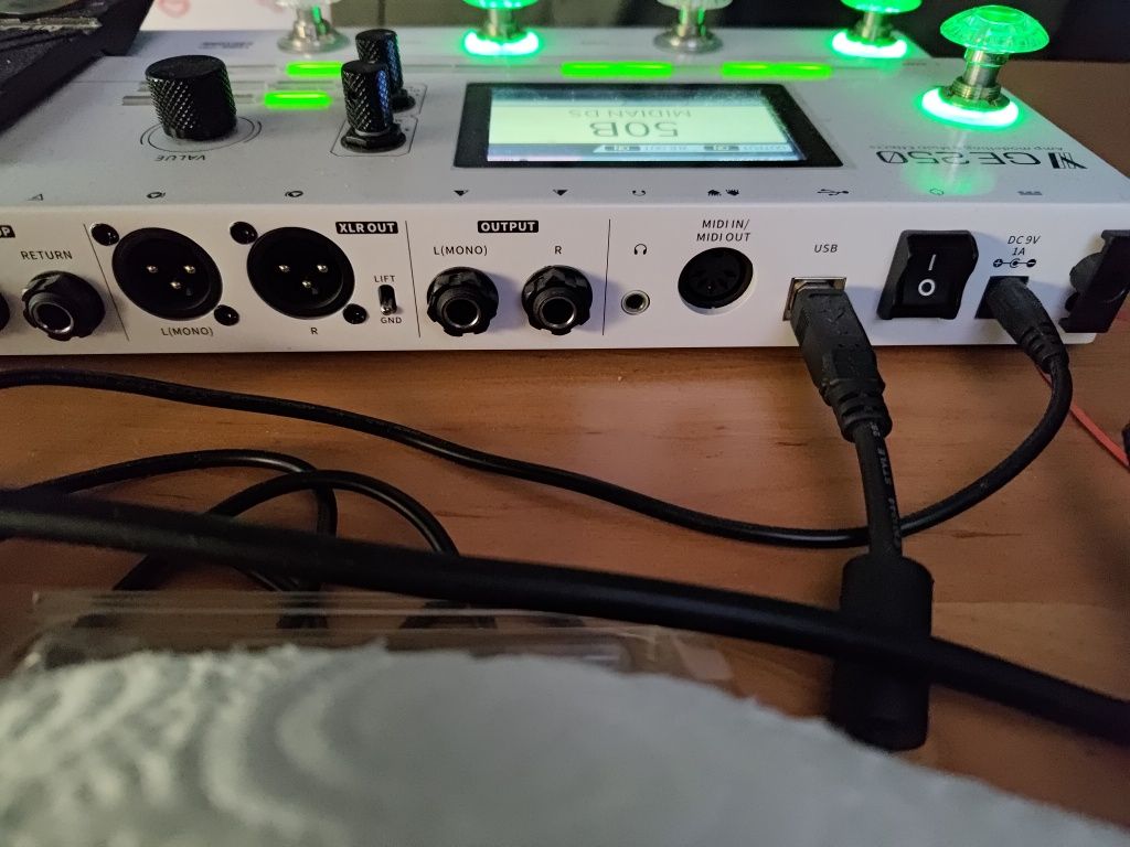 Mooer ge 250 modeler multiefekt line 6 Boss