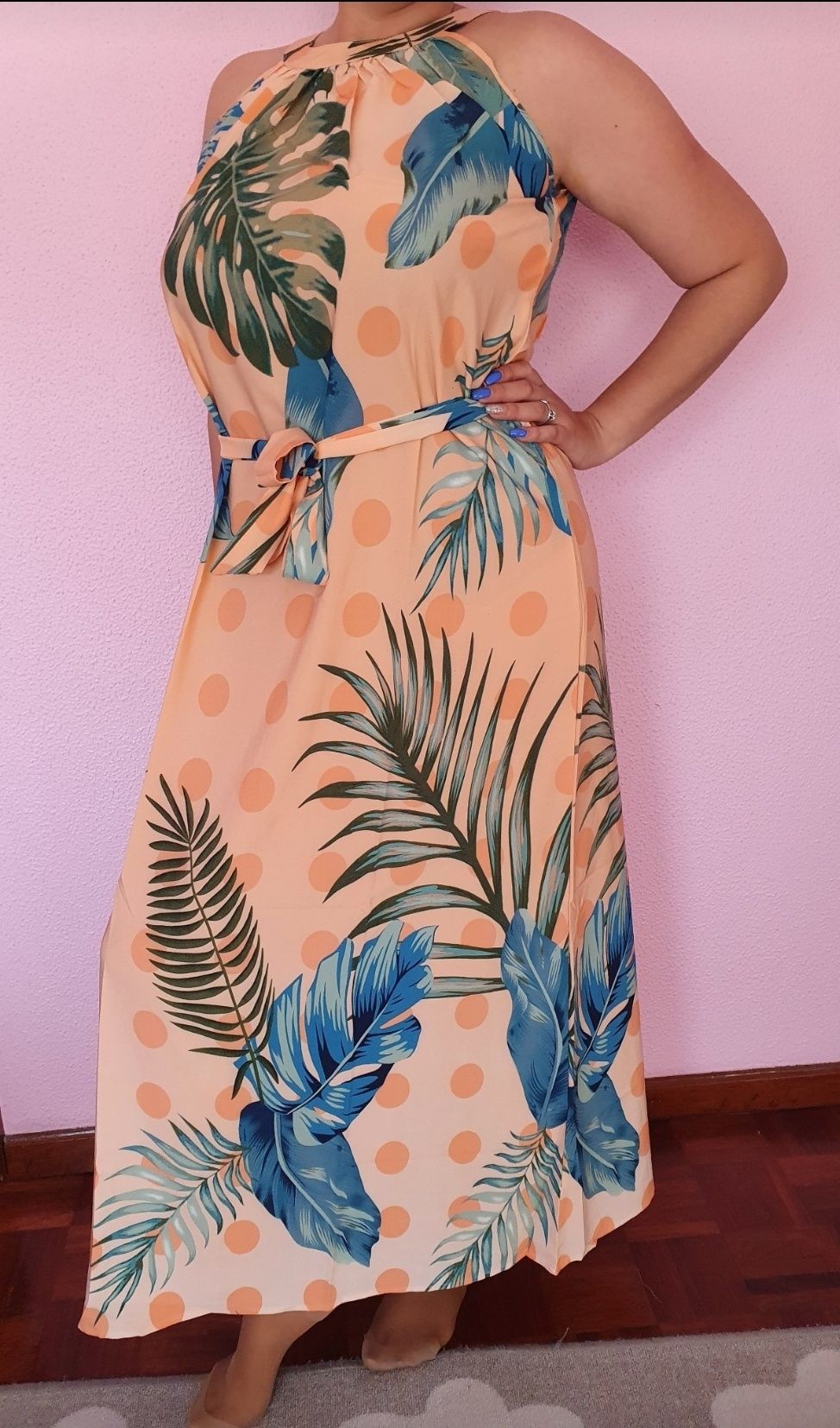 Vestido floral laranja ou verde