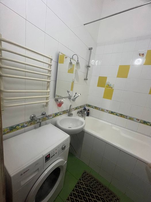 Сдам современную, просторную квартиру ул. Константиновская 27б,метро