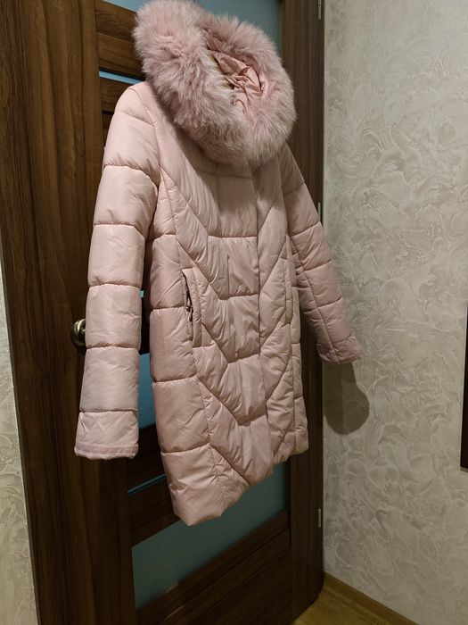 Куртка зимова для дівчинки!