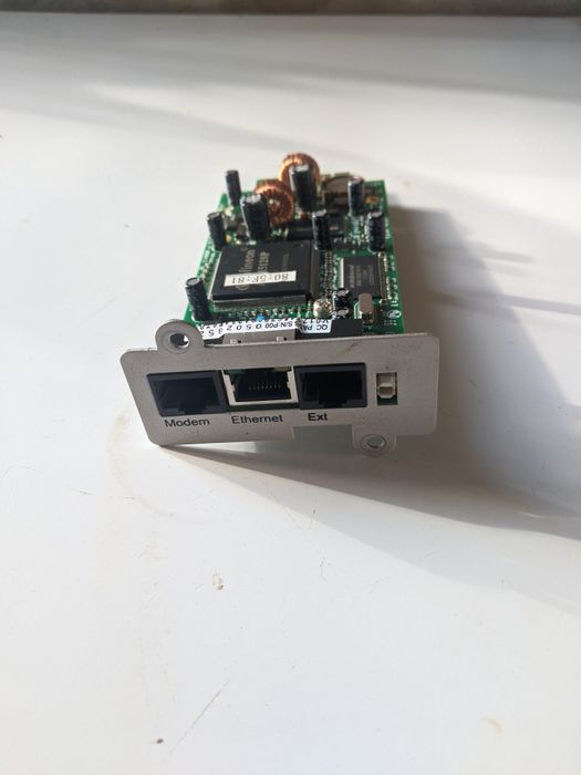 Плата керування безперебійником