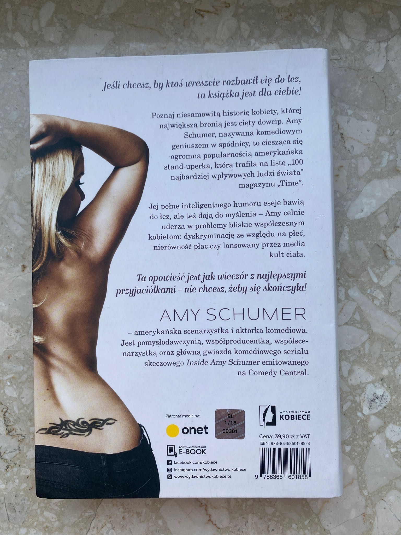 Książka Dziewczyna z tatuażem Amy Schumer