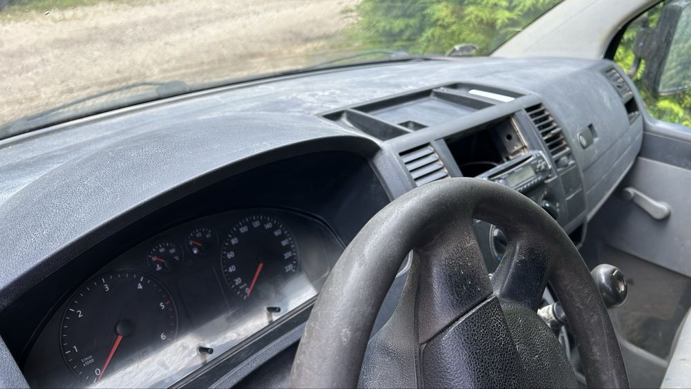 Volkswagen Transporter T5 4x4 2,5 TDI kontener, chlodnia