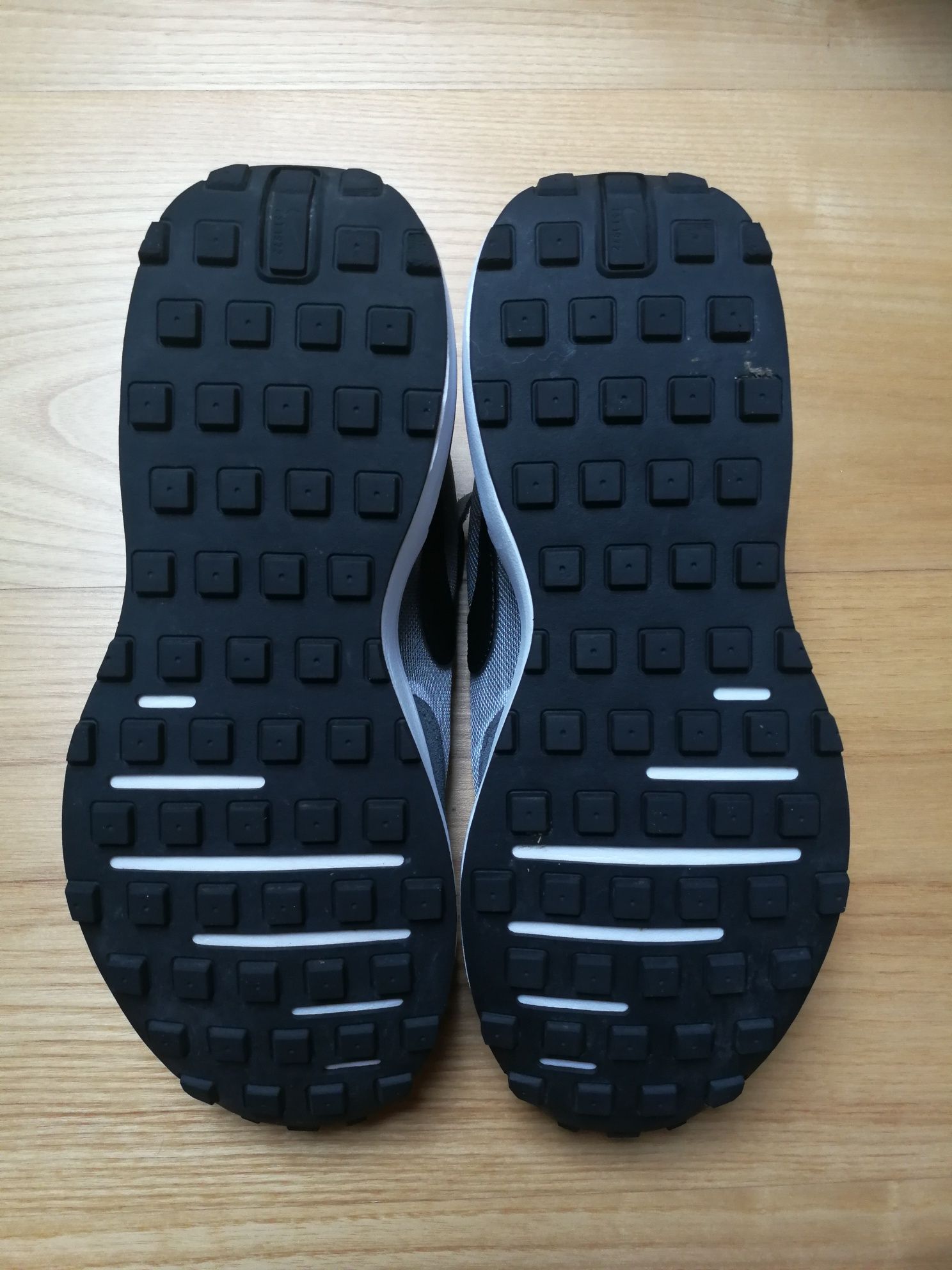 Nike Waffle One 35/22,5cm