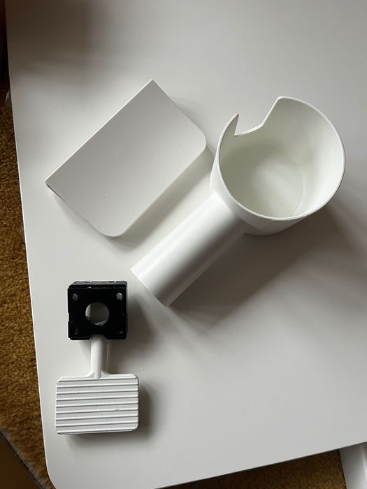 IKEA MITTZON Stolik z kółkami na laptop, biały, 66x50 cm