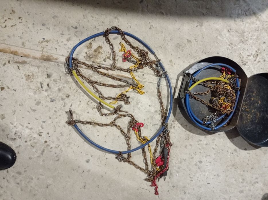 Продам б/у ланцюги проти ковзання KN 100