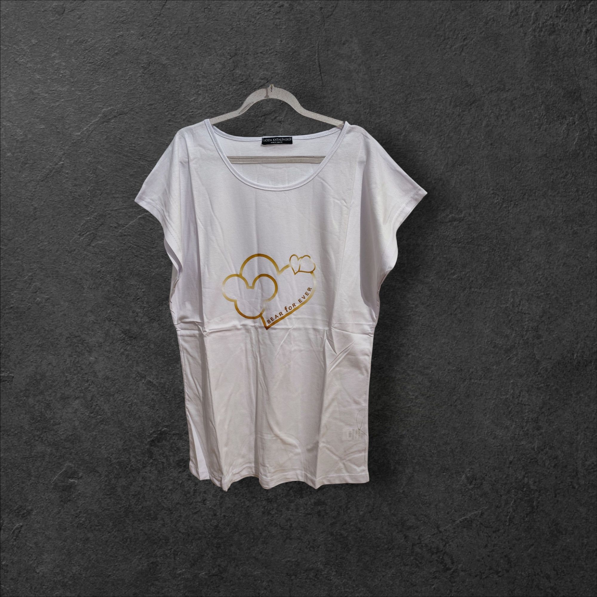 Biały oversizowy T-shirt