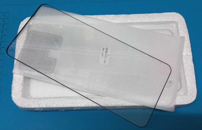 Duas capas de vidro temperado Huawei nova  8i.