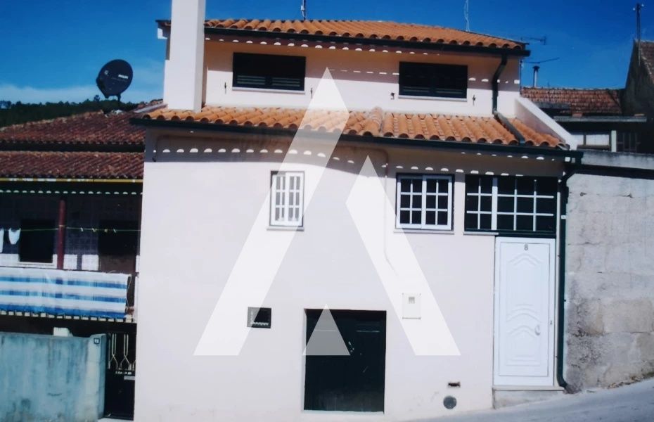 Moradia T2 para recuperar