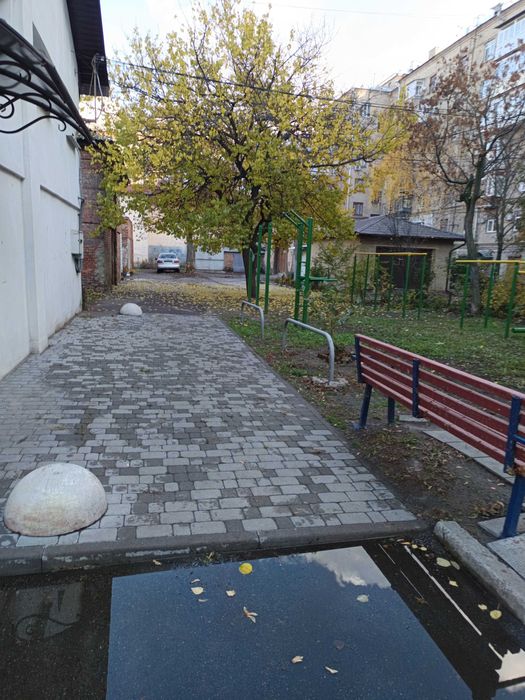 Оренда гаража ЮЖД