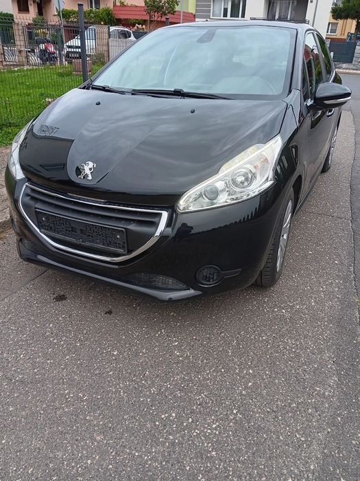 Peugeot 208 Peugeot  208. Niski przebieg