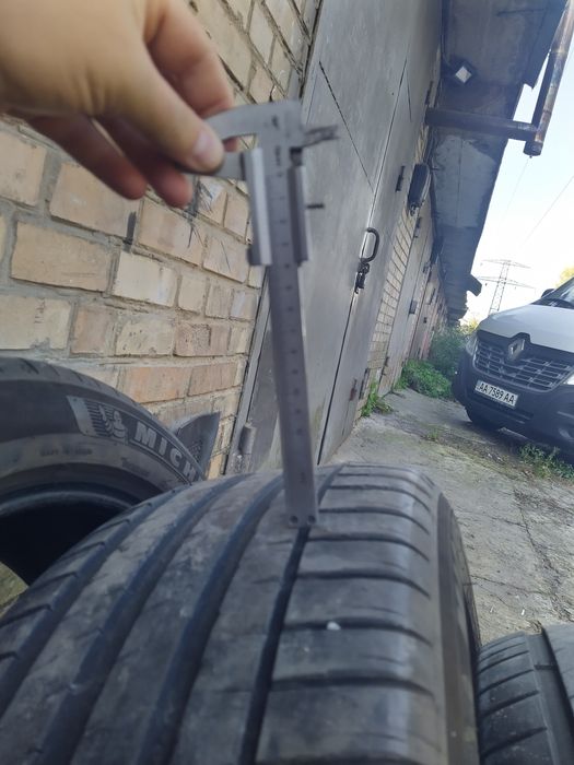 235 50 20 мішелін пітот спорт 4