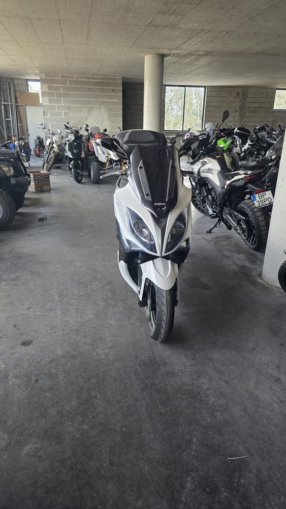 Kymco 400i abs