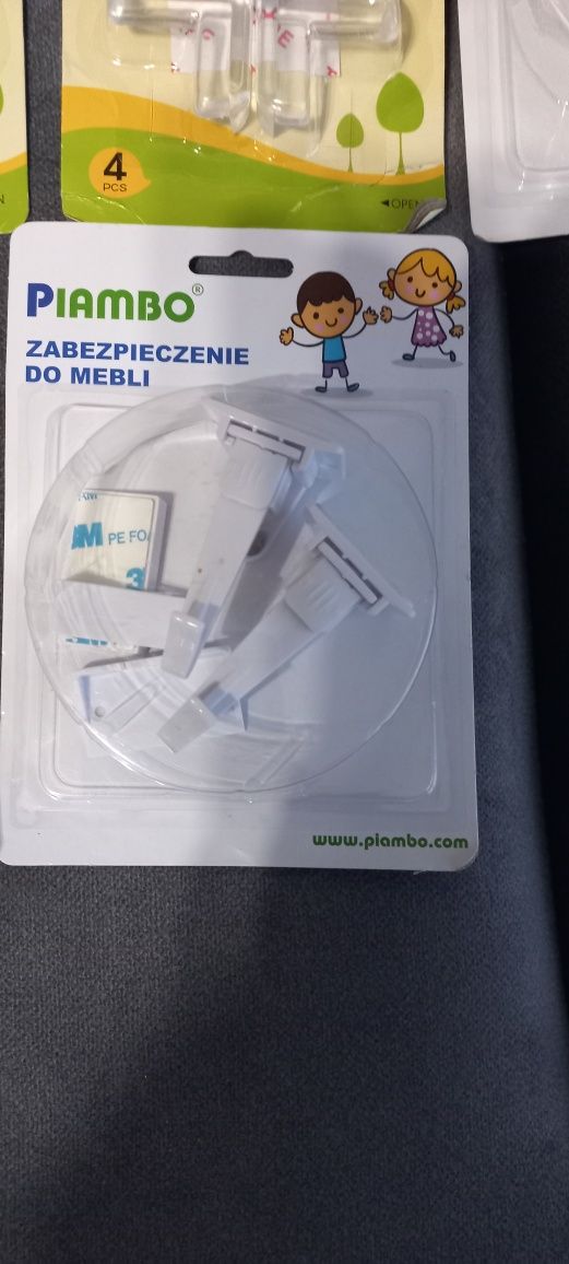 Zabezpieczenie szafek blokada szuflad