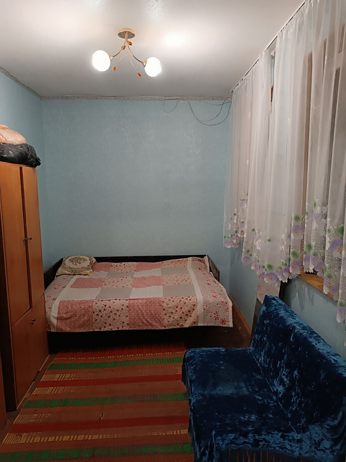 Будинок з ремонтом. Озеро, ліс.