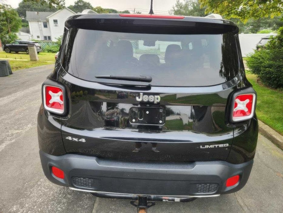 Jeep Renegade Limited      2016