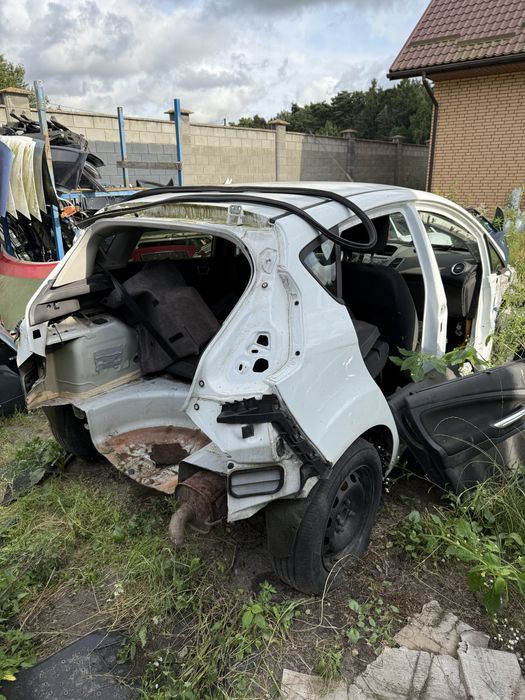 Форд Фокус 2 Авторозборка Запчастини