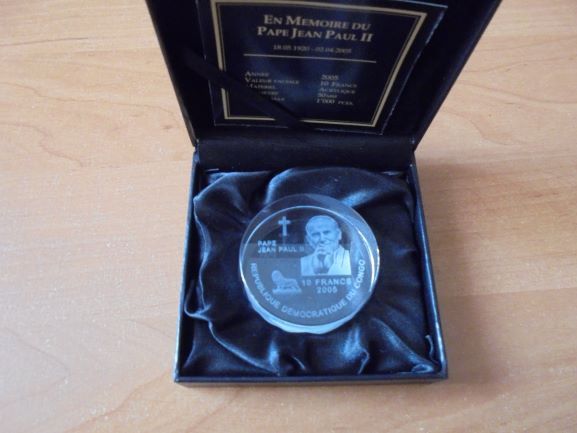 10 Franc Kongo Jan Paweł II - moneta akrylowa