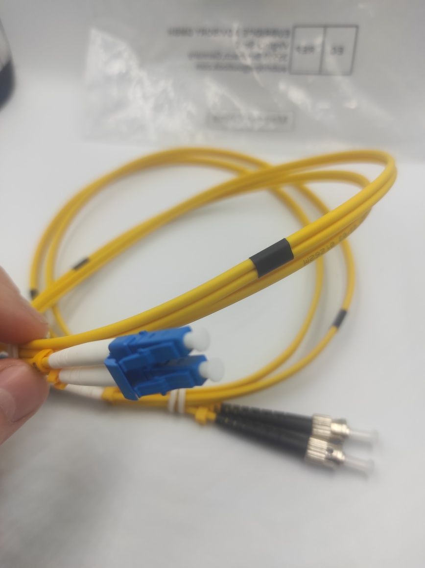 NOWY Kabel patchcord światłowód LC/APCna LC/UPC SM DX LSZH 3,0 mm 2x1m
