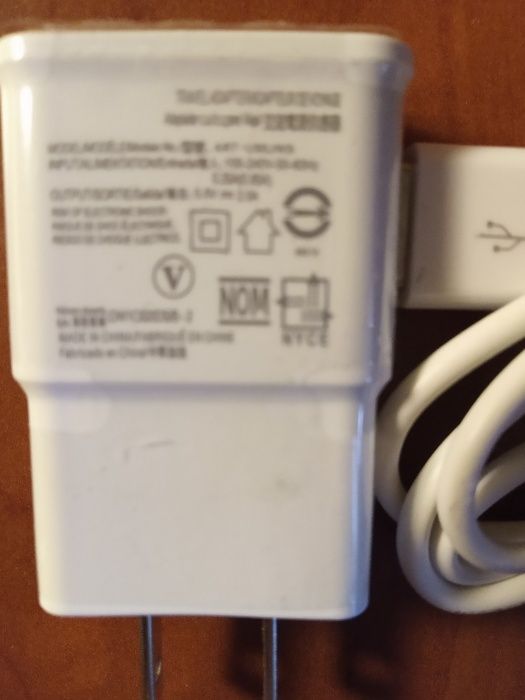 Комплект зарядного устройства USB с кабель Micro USB новый