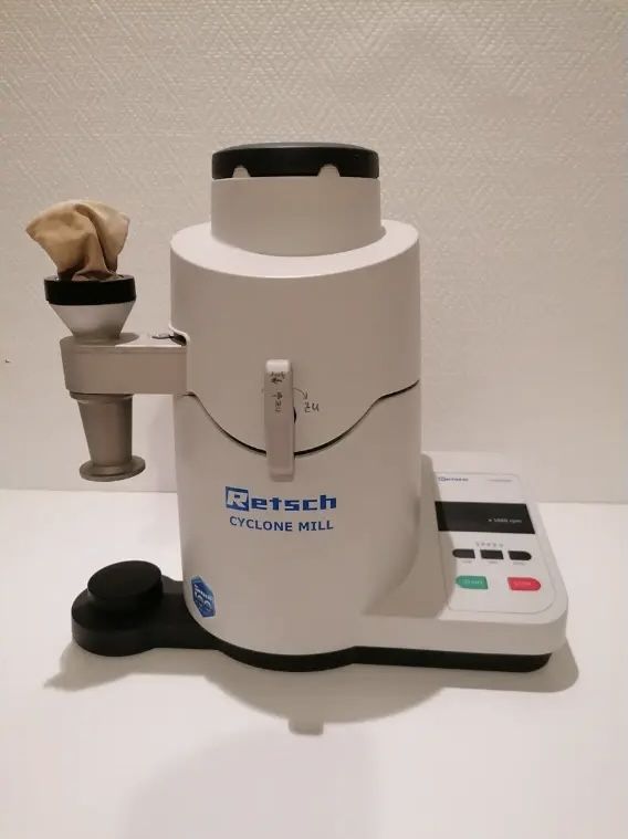 Retsch cyclone mill młynek laboratoryjny