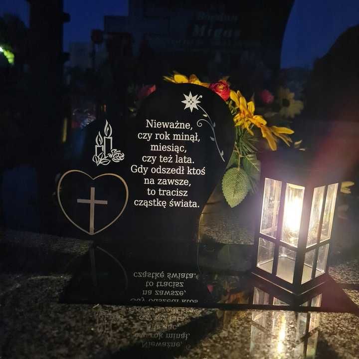 Solarny znicz led statuetka na cmentarz grób duża