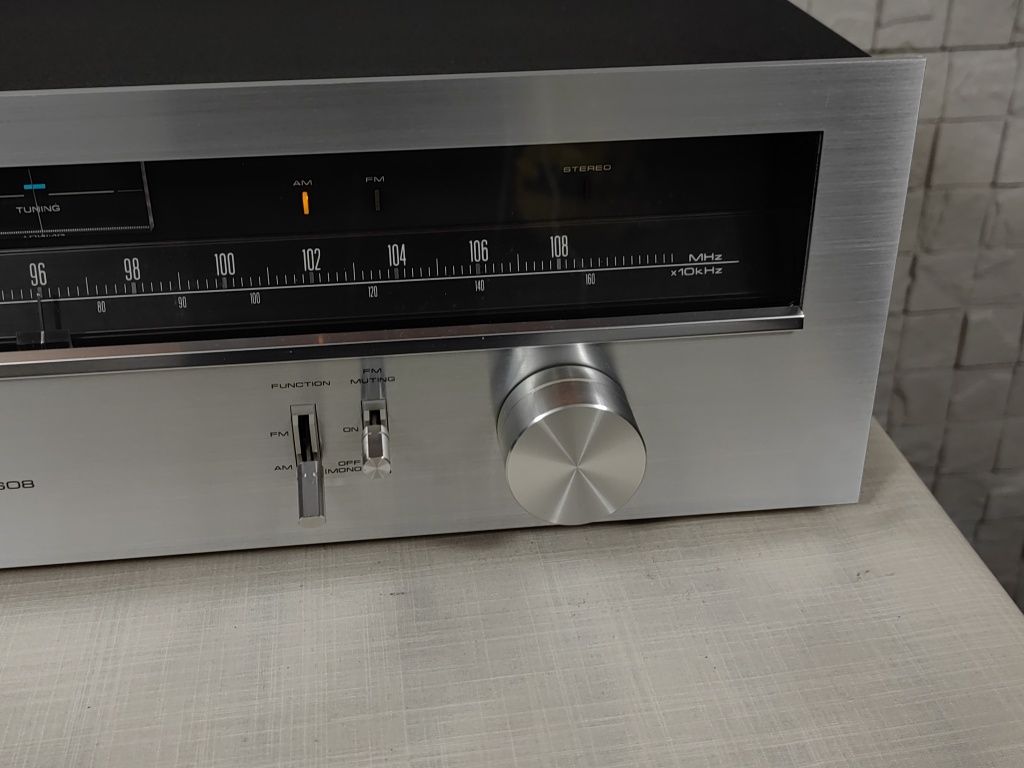 Pioneer TX-608 Piękny analogowy tuner radiowy FM stereo vintage