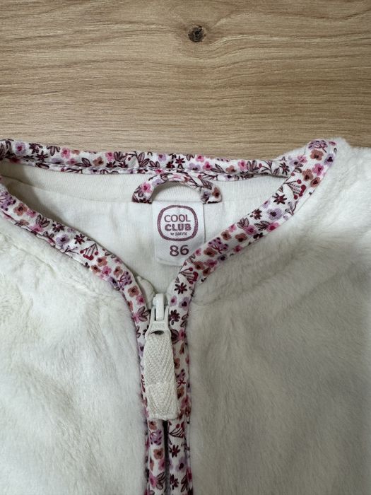 Кофта на дівчинку