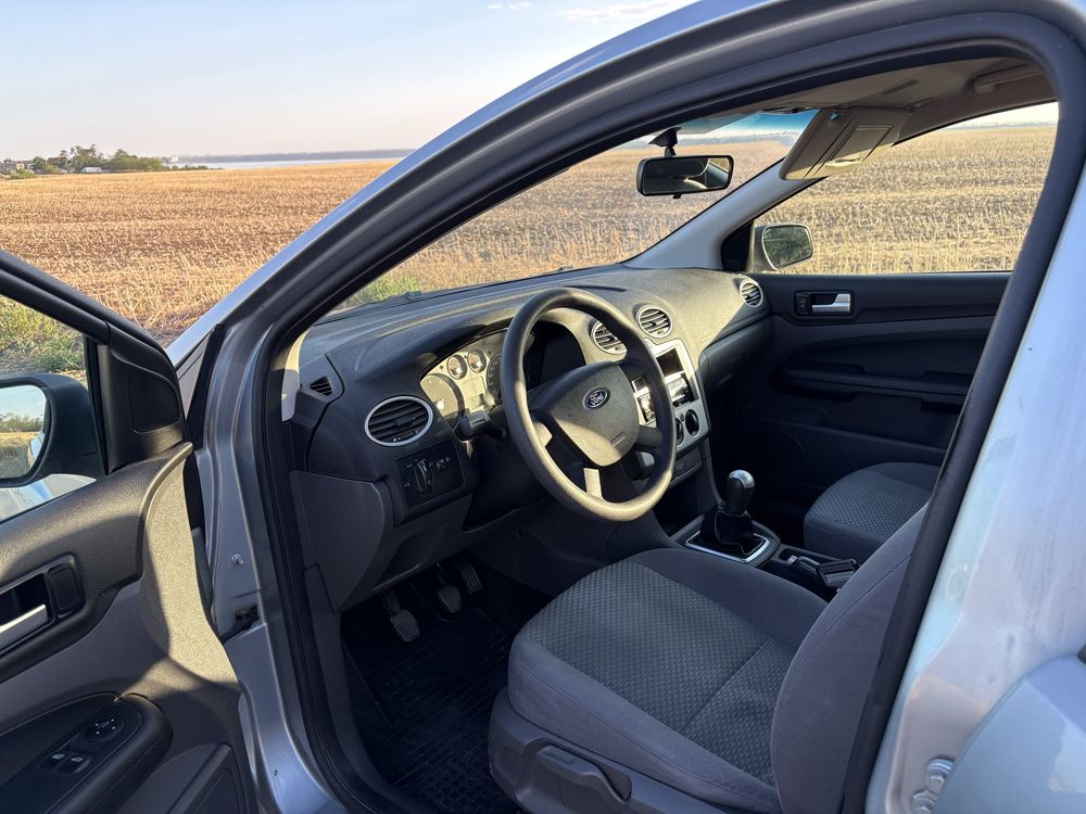 Ford focus  2 2005