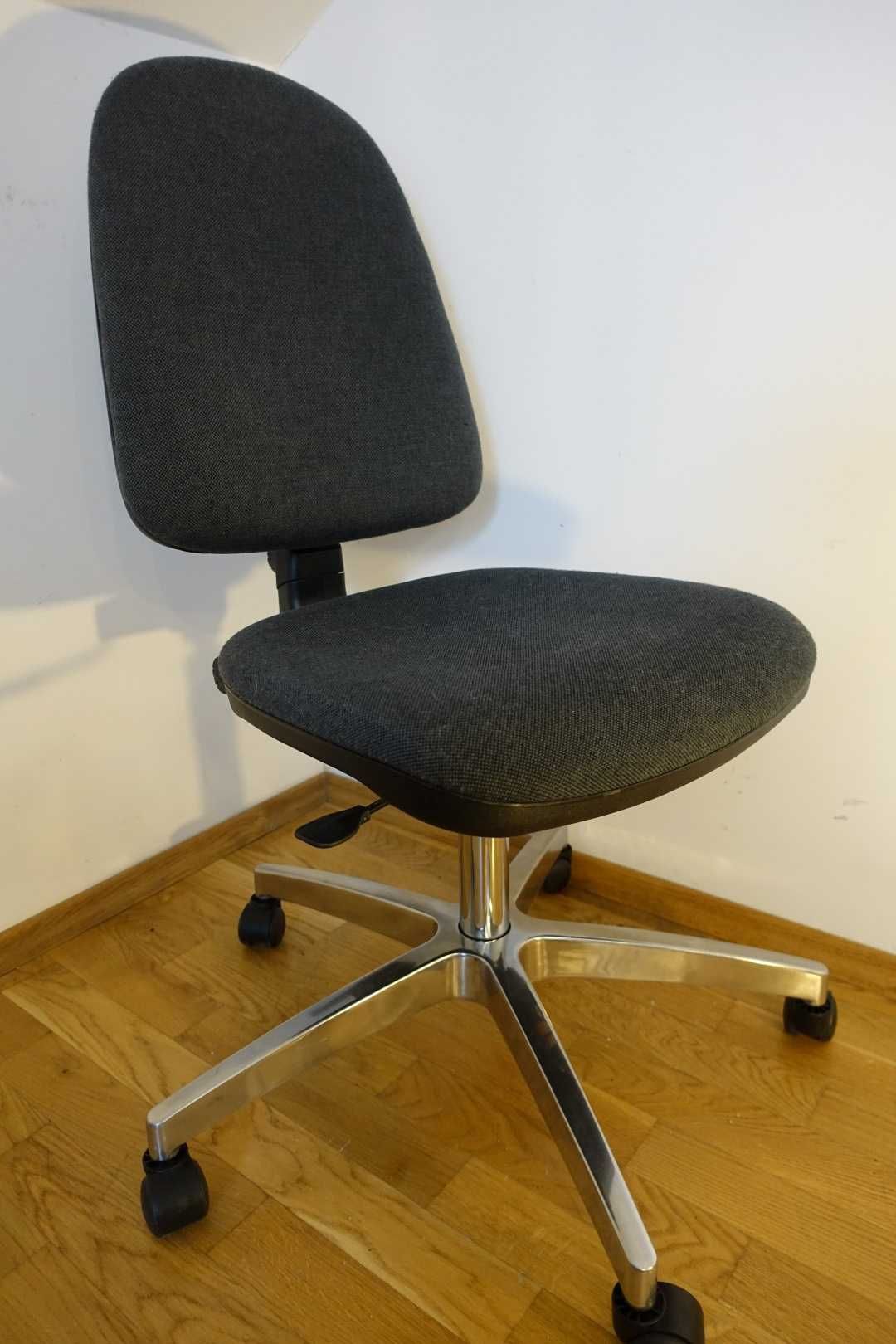 Krzesło antystatyczne REECO S-10A