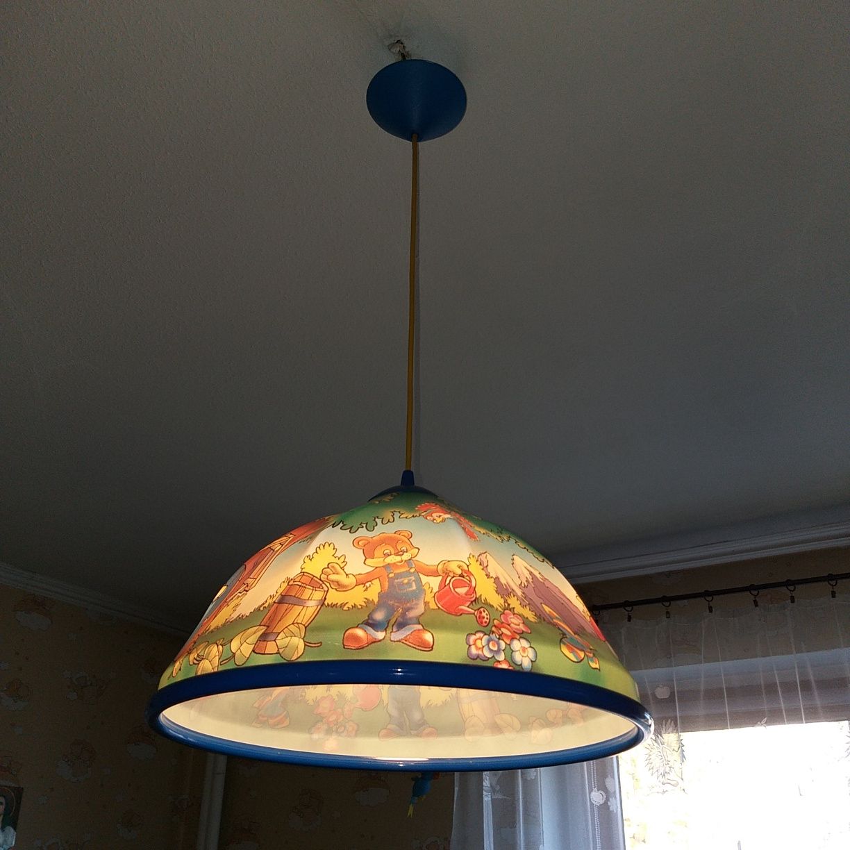 Lampa wisząca dziecięca